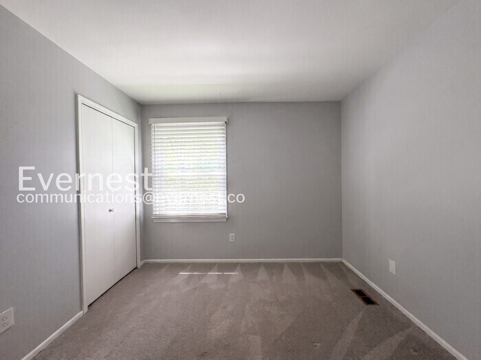 Building Photo - 5302 Greenough Pl