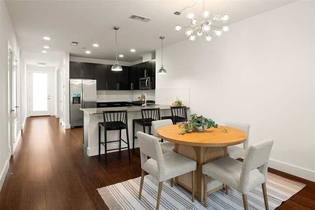 Building Photo - 2804 Treble Ln