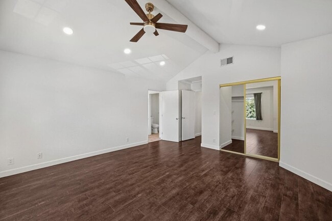 Building Photo - 1286 Crestpoint Dr