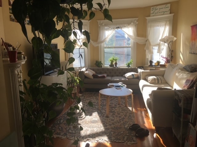 Building Photo - 26 Forrest St