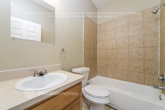 Building Photo - 1613 Stanley Ave