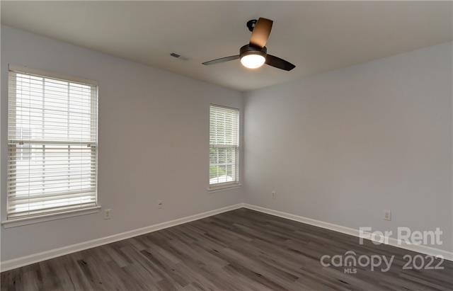 Building Photo - 517 Chadmore S Dr