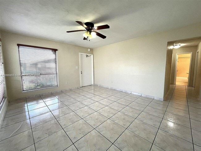 Building Photo - 11020 SW 124th Ct