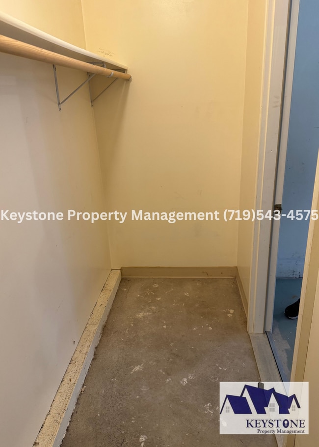 Building Photo - Charming Pet Friendly House 2 Bedroom/1.5 ...
