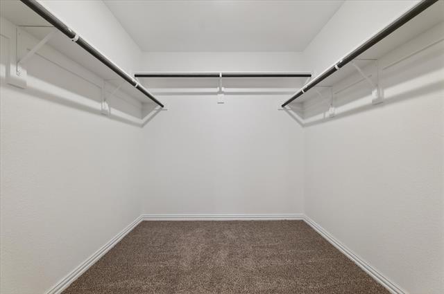 Building Photo - 2200 Davenport Dr