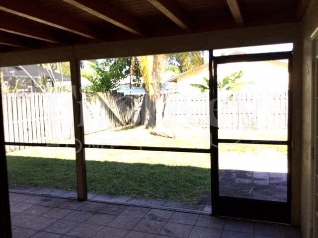 Building Photo - 9703 NW 42nd Ct