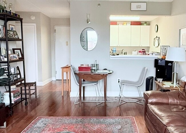 Building Photo - 123 Mamaroneck Ave