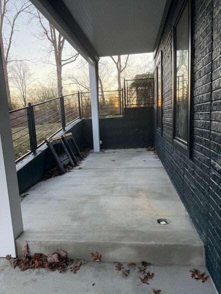Porch - 4313 Starr Jordan Dr