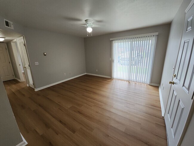 Building Photo - 4101 Blue Lick Ct