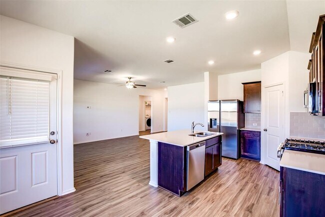 Building Photo - 614 Milliner Lp