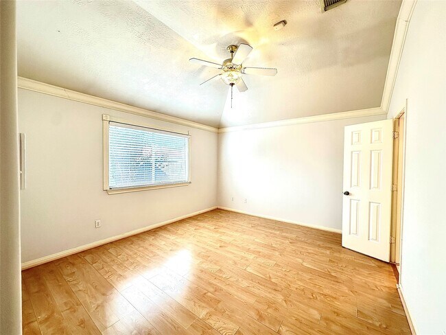 Building Photo - 17203 Valemist Ct