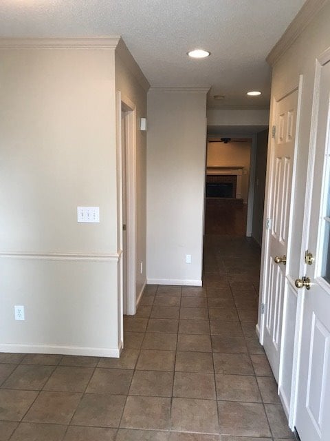 Building Photo - 426 Village Pl