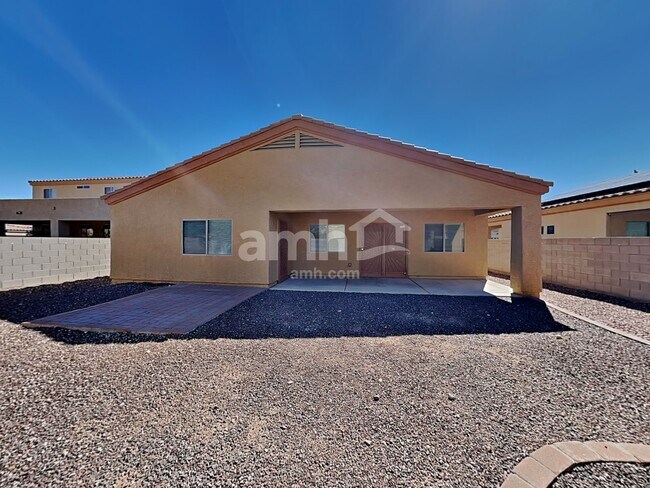 Building Photo - 6661 E Gehrig Ln