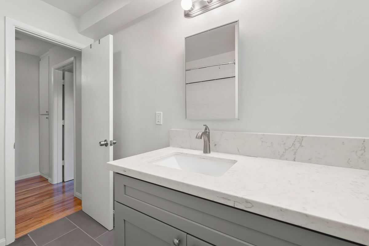 Building Photo - 3720 W Chandler Blvd