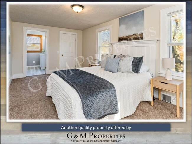 Building Photo - Beautiful 3-Bedroom Home for Rent - Greece Schools!