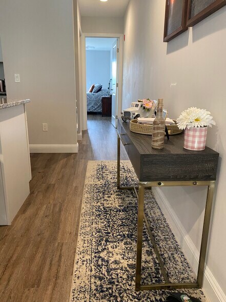 Building Photo - 283 Boston Post Rd