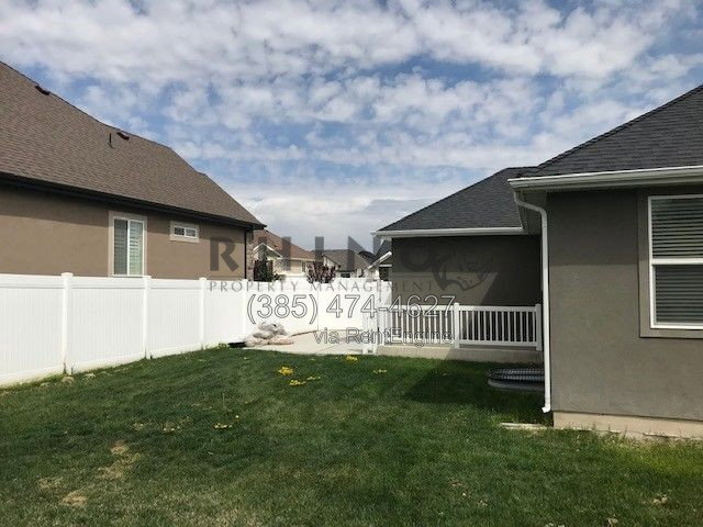 Building Photo - 2273 W Espadrille Cir