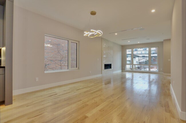 Building Photo - 279 Lafayette Ave