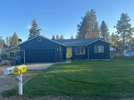 Building Photo - 306 E 12th Ave