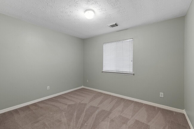 Building Photo - 2434 Montana Blue Dr