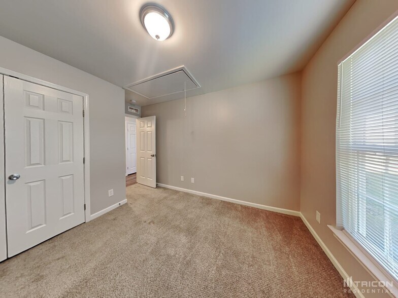 Building Photo - 8130 Chimore Ln