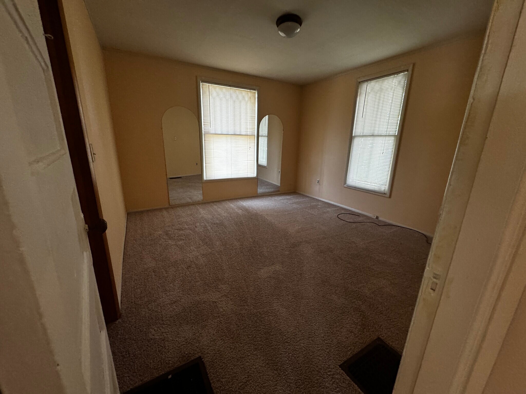 Bedroom - 301 S Pleasant St