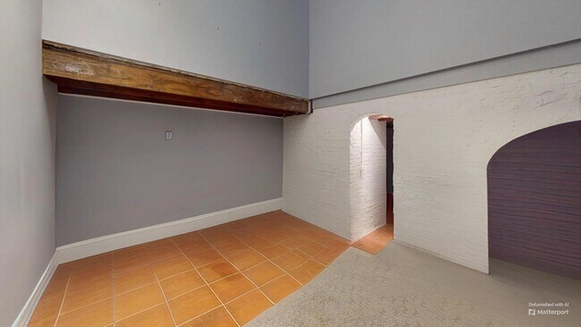 Building Photo - 330 1/2 E St