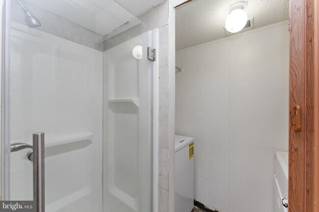 Building Photo - 222 Stony Way