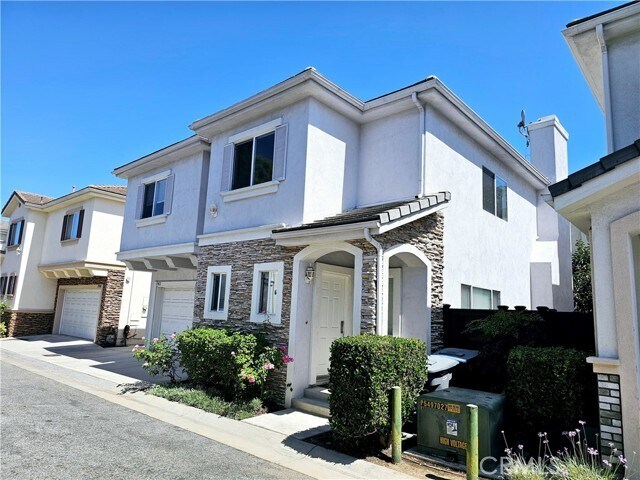 Building Photo - 15812 Crest Ln