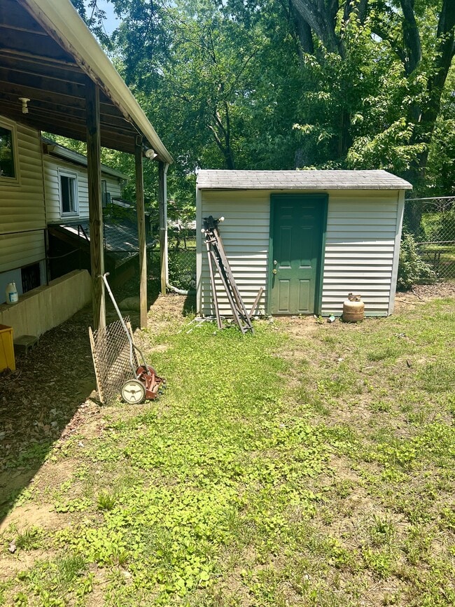 Building Photo - 3012 Oxon Run Ct