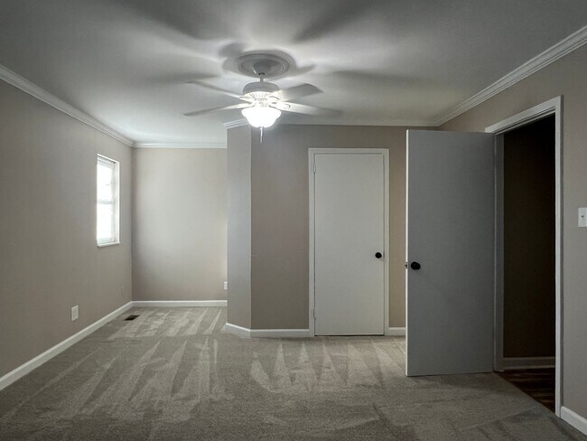 Building Photo - Seeing is Believing!!!