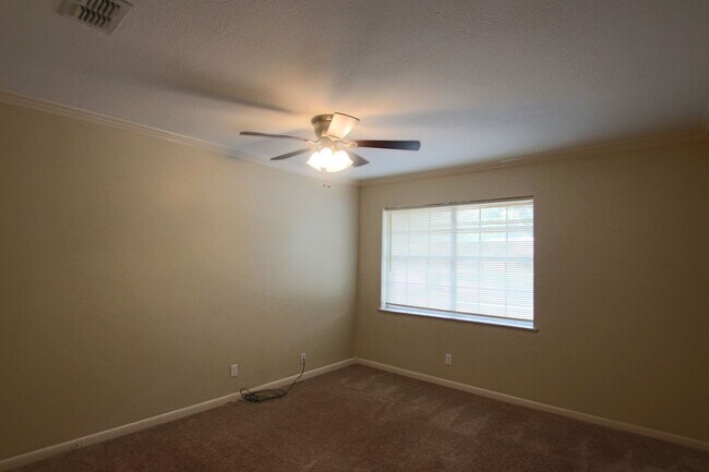 Building Photo - 316 Clemson Dr