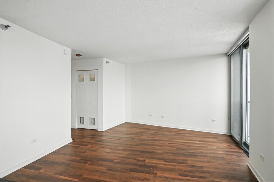 Building Photo - 517 N Orleans St
