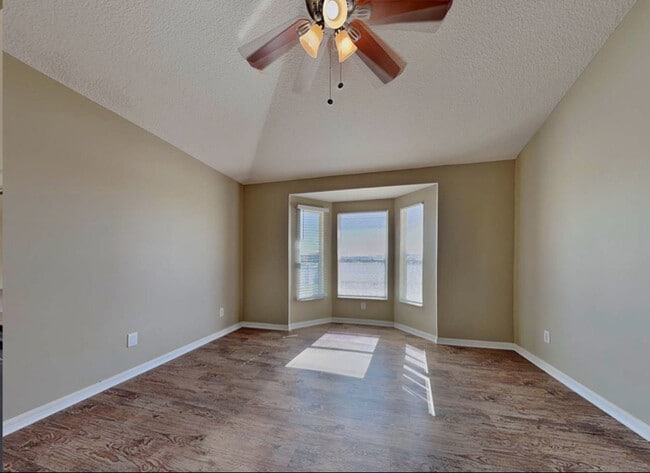 Building Photo - 8414 Canterbury Lake Blvd