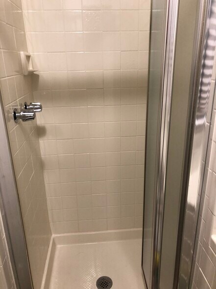 Bathroom - 266 E 54th St