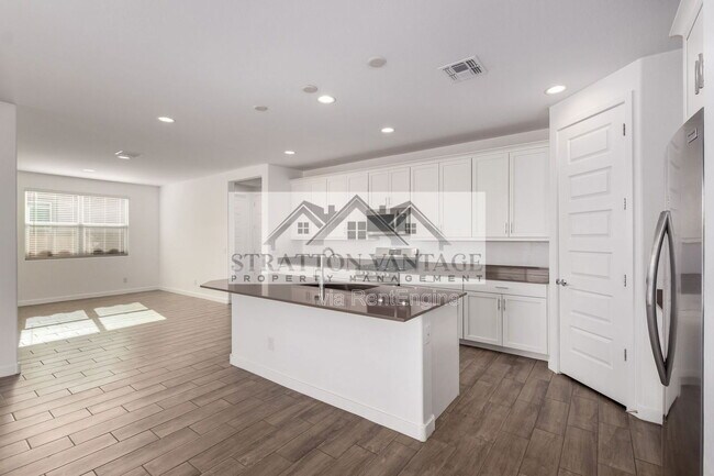 Building Photo - 36595 W Mediterranean Way