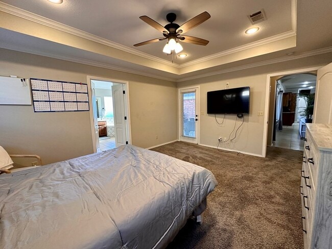 Building Photo - 5205 Greathouse Ave