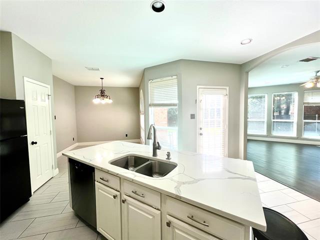 Building Photo - 9704 Congressional Dr