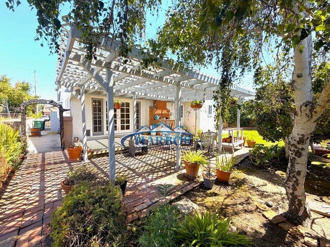 Building Photo - 2028 Elberon Ave