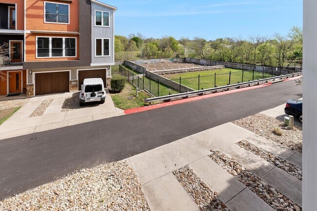 Building Photo - 2617 Witsome Loop