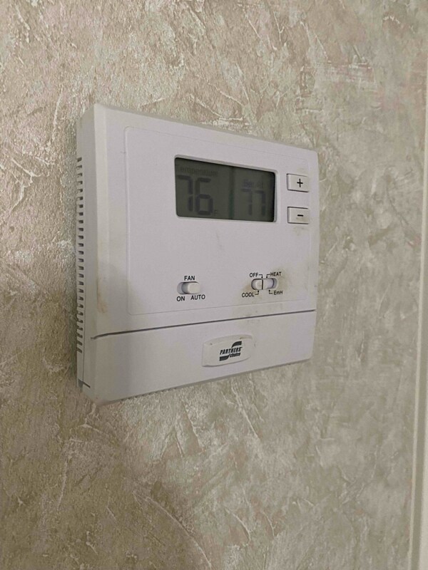 Building Photo - 9514 Chris St