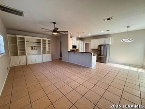 Building Photo - 18035 Green Knoll