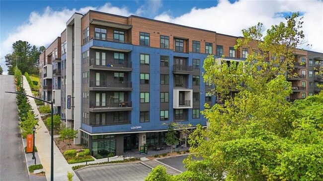 Building Photo - 1330 Fairmont Ave NW