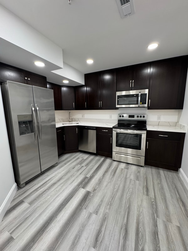 Building Photo - 8611 Lonicera Ct