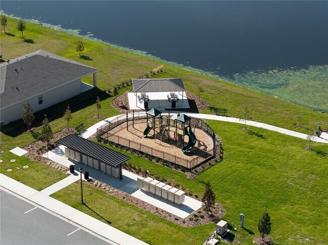 Building Photo - 5670 Nispero Wy