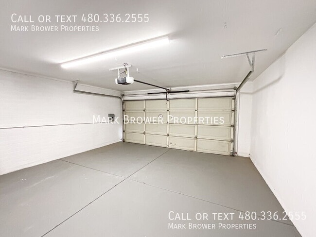 Building Photo - 4416 E Capistrano Ave