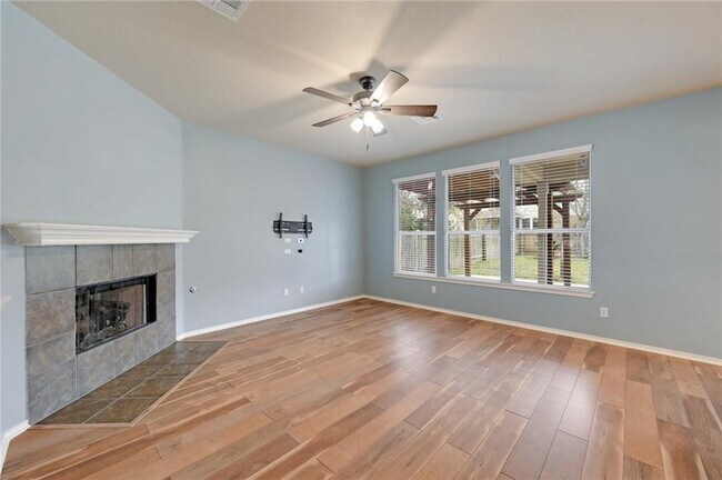 Building Photo - 932 Rusk Rd