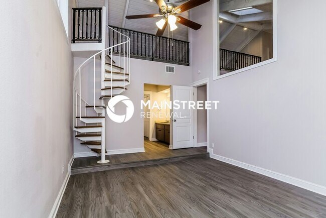 Building Photo - 3 Bedroom Pet-Friendly Home in Longwood, FL with Main Street Renewal