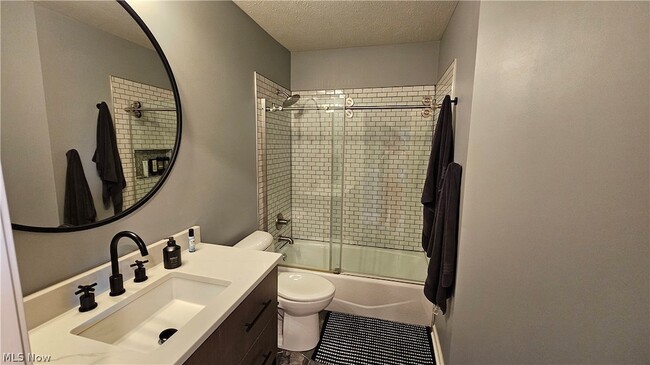 Building Photo - 9337 Ellis Way