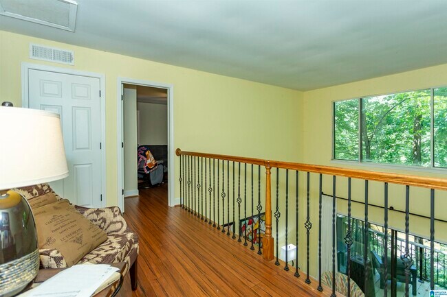 Building Photo - 327 Heath Dr